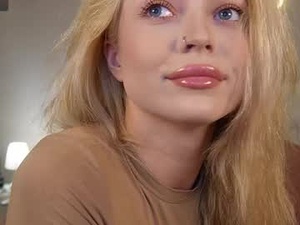 Screenshot from kelly_peachpiee webcams