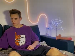 Screenshot from kevin_d0o webcams