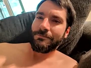 Screenshot from kevinbriankevinring webcams