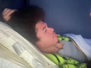 Screenshot from kevinhennie777 webcams