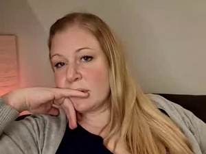 Screenshot from khaleesi0890 webcams