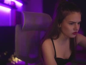 Screenshot from kiara__danger webcams