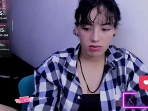 Screenshot from kiara_fox__ webcams