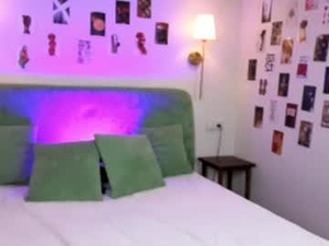Screenshot from kiara_lazy webcams