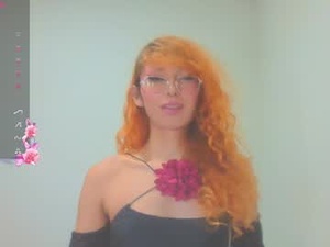 Screenshot from kim_pendavis webcams