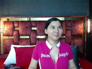 Screenshot from kim_so_ron webcams