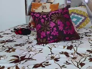 Screenshot from kimberlysuarez01 webcams