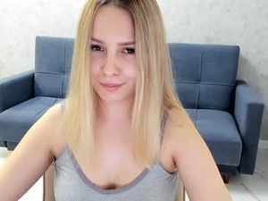 Screenshot from kimiacandy webcams