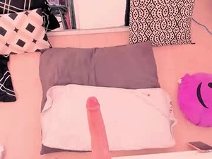 Screenshot from kimica_ webcams