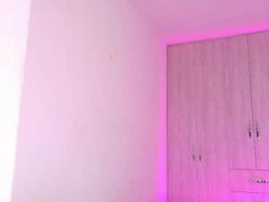 Screenshot from kimybelarie webcams