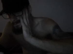 Screenshot from kingkany01 webcams