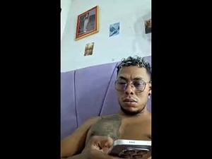 Screenshot from kingleo2205 webcams