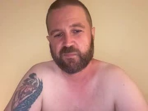 Screenshot from kingsizetease webcams