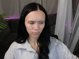 Screenshot from kira_bliss_ webcams