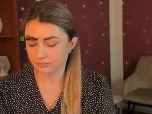 Screenshot from kira_fox_x webcams