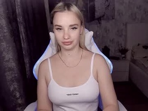 Screenshot from kirakrox webcams