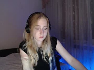 Screenshot from kisa____ webcams