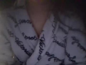 Screenshot from kissandtell1357 webcams