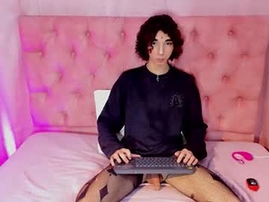 Screenshot from kore_7w7 webcams