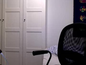 Screenshot from kreolsk34 webcams