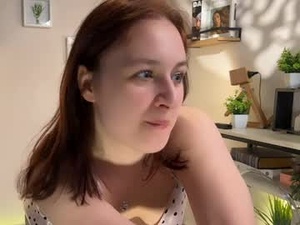 Screenshot from krissylean webcams