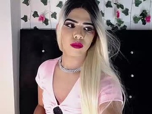 Screenshot from kristal_queen01 webcams