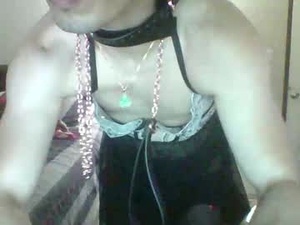 Screenshot from krystalizedkitsune webcams