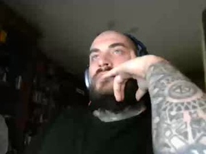 Screenshot from kuzmabig webcams