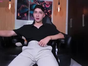 Screenshot from kygo_williams webcams