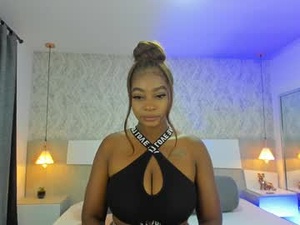 Screenshot from kylie_glow webcams