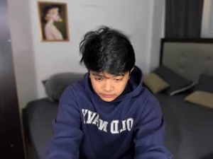 Screenshot from kyll_collins webcams