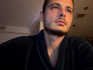 Screenshot from kyravee webcams