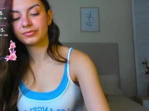 Screenshot from l1ttle_angel__ webcams