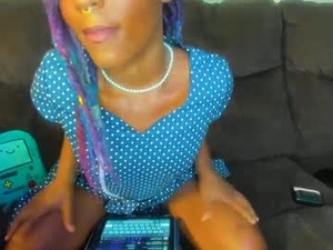 Screenshot from lady_aiyla webcams