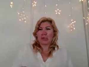 Screenshot from ladycharisma webcams