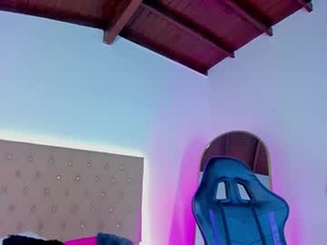 Screenshot from lana__raider_ webcams