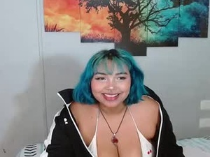 Screenshot from lara_jean23 webcams