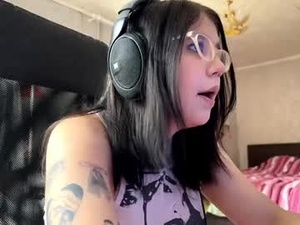 Screenshot from lashandaandrachak webcams