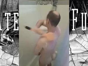 Screenshot from lateshowerfun webcams