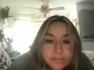 Screenshot from latinalinda02 webcams