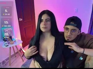Screenshot from latinlovers_1 webcams