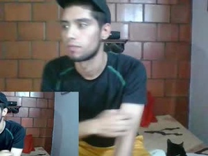 Screenshot from latinmansmoking webcams