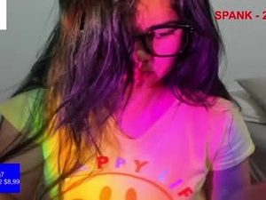 Screenshot from laurengirls1 webcams