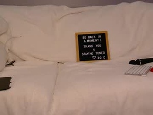 Screenshot from lavender_sky_ webcams