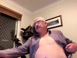 Screenshot from lawryf66797 webcams