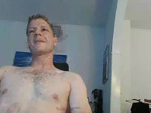 Screenshot from lboogie4242 webcams