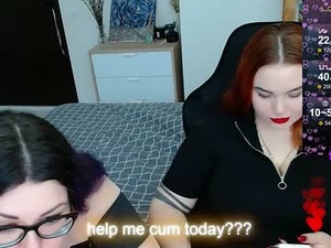 Screenshot from leila_beayte_ webcams