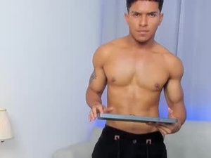 Screenshot from leo_cartier webcams