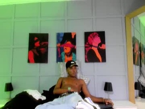 Screenshot from leo_jhonson webcams