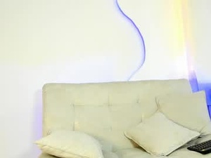 Screenshot from leocarter_ webcams